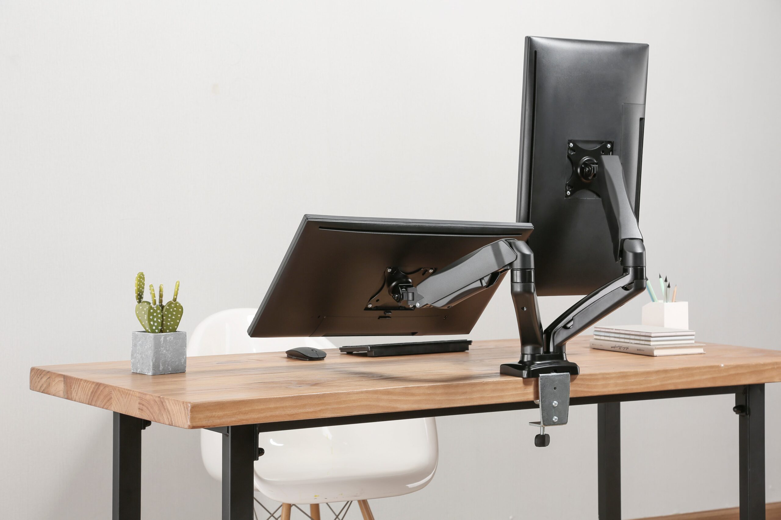 Bracom Economy Dual-Screen Spring-Assisted Monitor Arm - Image 12